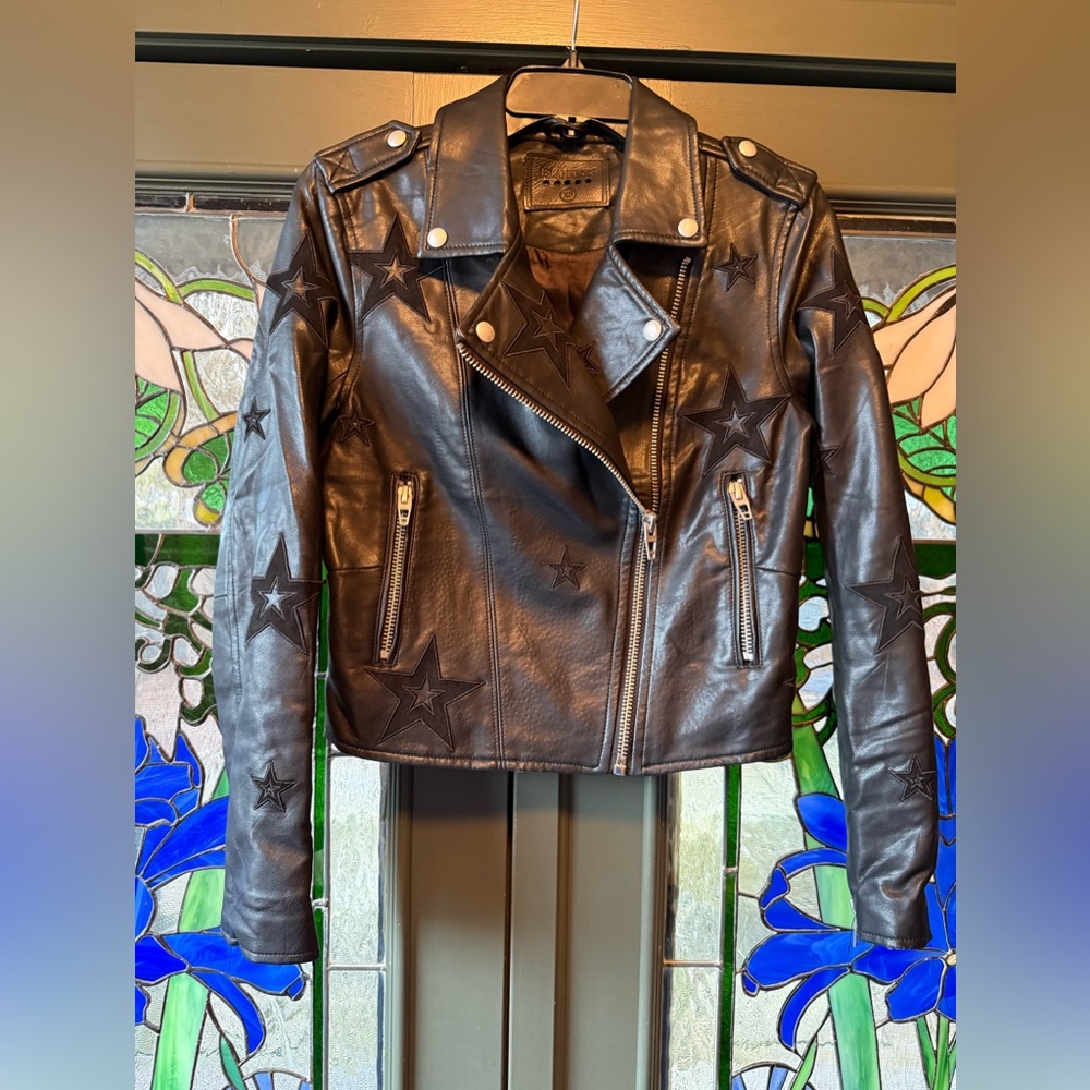 BlankNYC Good Pre-Loved Condition Sz XS Star-Patterned Faux Leather Jacket (733) - Picture 1 of 13
